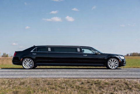Cadillac Escalade — ogłoszenie demo