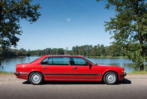Lincoln Town Car — ogłoszenie demo