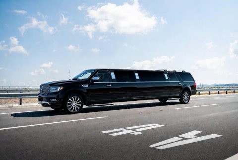 Bentley Mulsanne — ogłoszenie demo