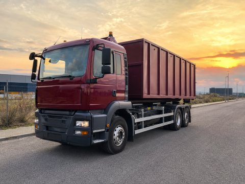 Mercedes Benz — ogłoszenie demo
