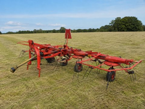 Ciągniki rolnicze Deutz Fahr — ogłoszenie demo