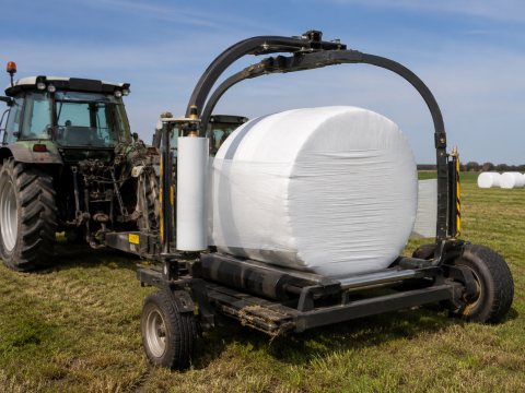 Ciągniki rolnicze International Harvester — ogłoszenie demo