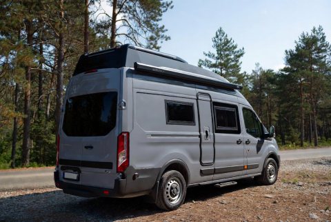 Fendt Półintegra — Volkswagen Crafter — ogłoszenie demo