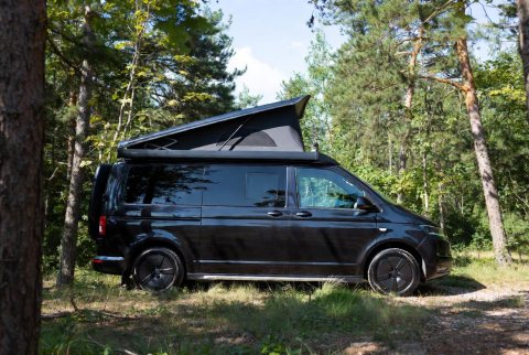 Sunlight Kampervan / furgon — Ford Transit — ogłoszenie demo